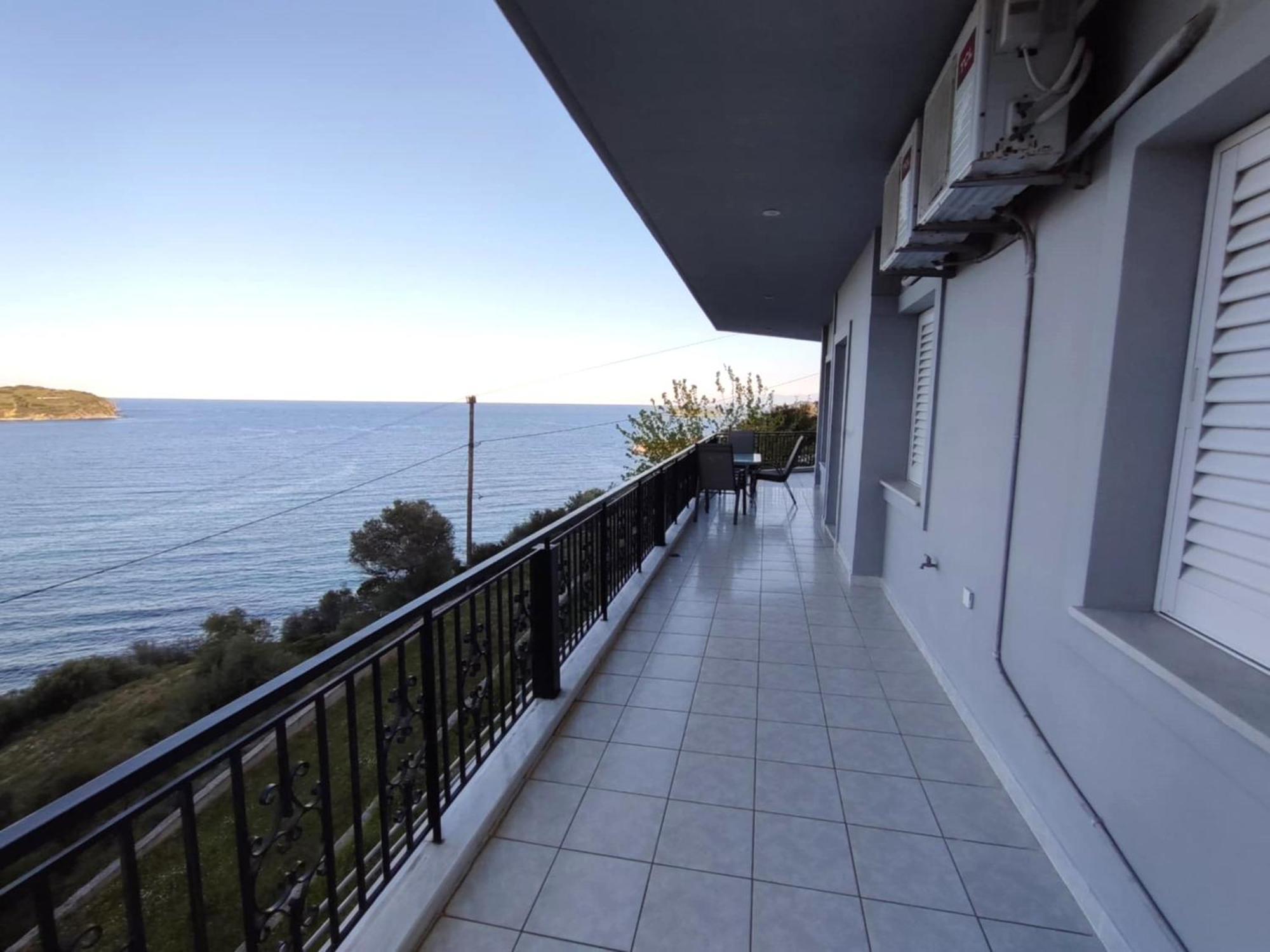 Aegean Beachfront Petriai Экстерьер фото